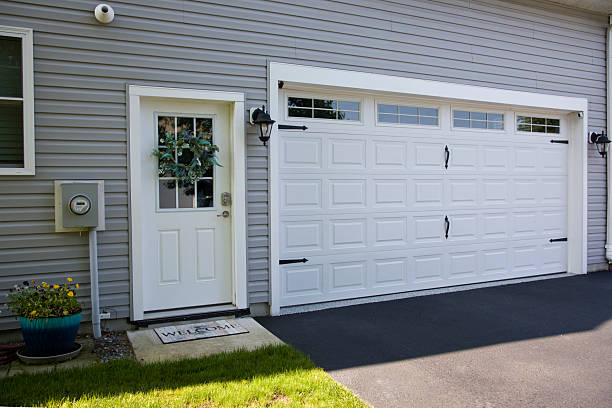 24/7 Emergency Garage Door Panel Replacement experts in Theodore, AL